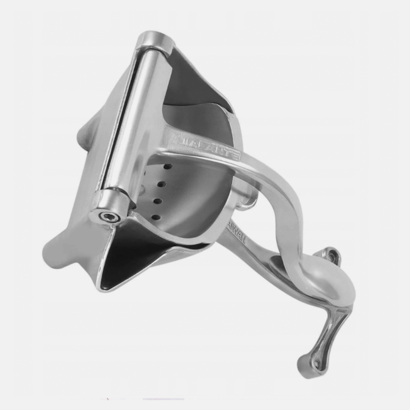 Соковыжималка ручная для фруктов и цитрусовых с зажимом