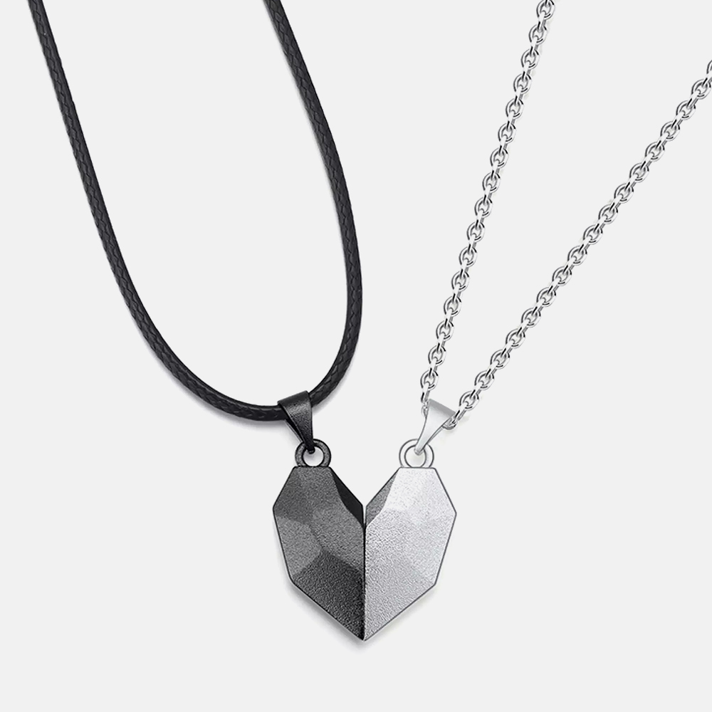 Парные кулоны для влюбленных Fit for Lovers на магните