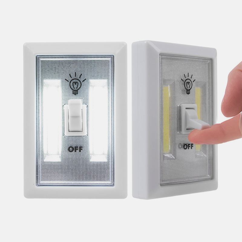 Настінний світлодіодний світильник SwitchLight із вимикачем