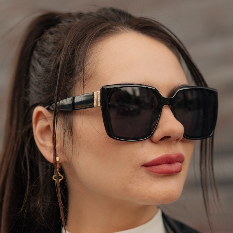 Брендовые женские солнцезащитные очки CR007