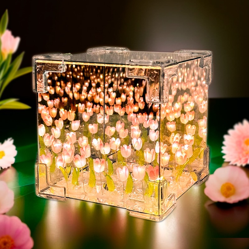 Светодиодный ночник "Бесконечные тюльпаны" в кубе