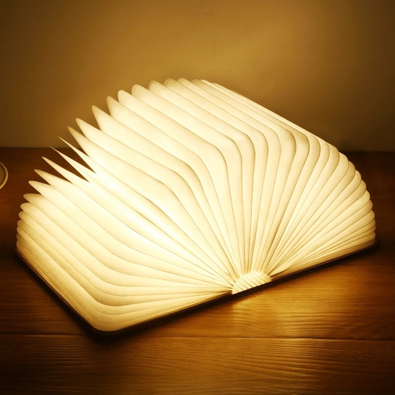 skladana-nastilna-led-lampa-kniga-z-usb-zaryadkoyu-book-lamp-01